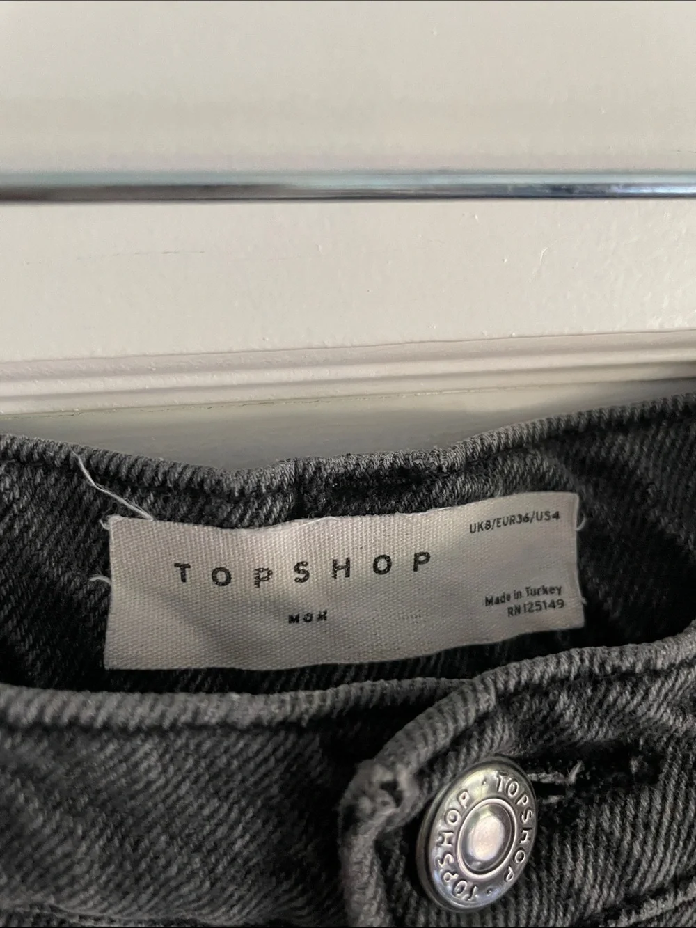 Topshop Cuffed High-Rise Black Mom Denim Shorts In Faded Black Size 4